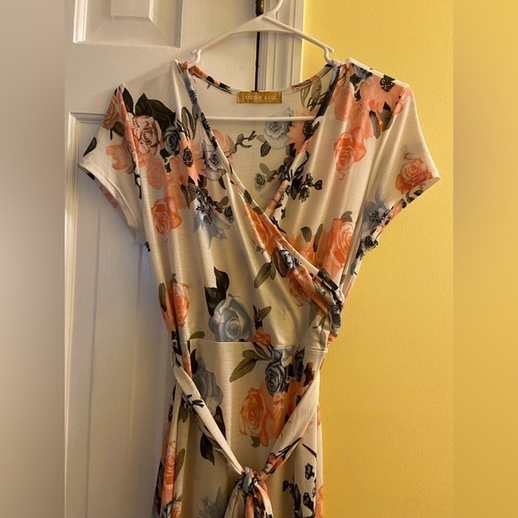 EMMER & Oat Floral Maxi Dress - Picture 1 of 6